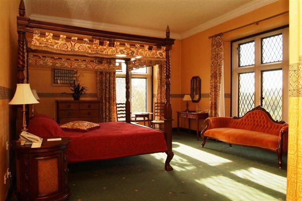 Miskin Manor Hotel Hensol Eksteriør billede