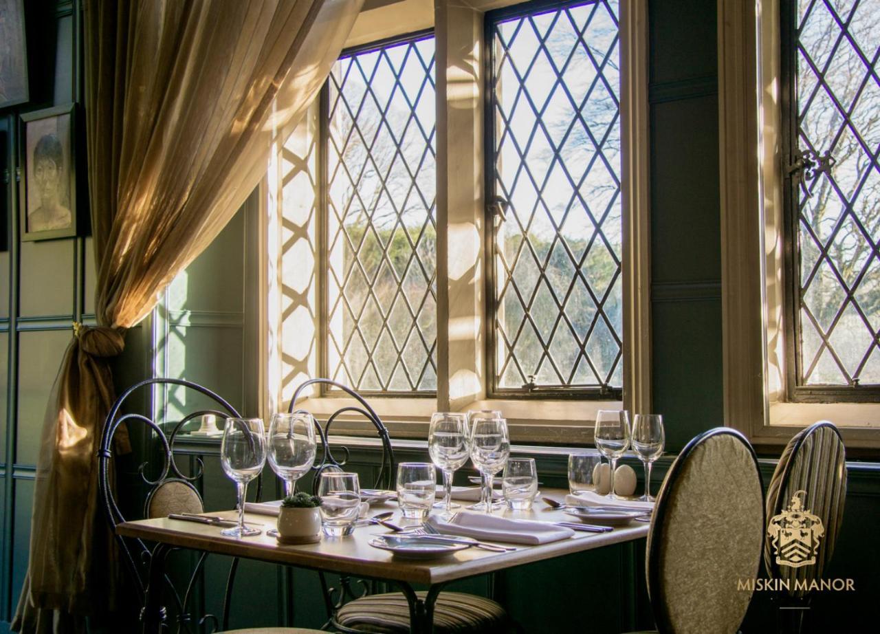 Miskin Manor Hotel Hensol Eksteriør billede